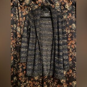 Cable & Gauge Black and Gray Cardigan